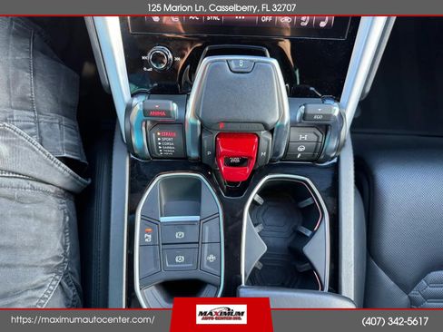 Used 2019 Lamborghini Urus AWD/4WD image 20