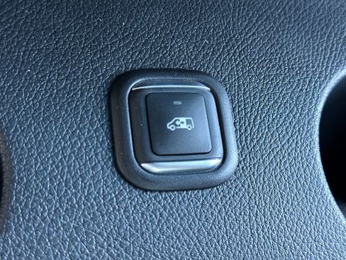 Used 2024 Mercedes-Benz Sprinter 3500 image 31