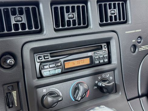 Used 2001 Dodge Viper RT/10 image 13