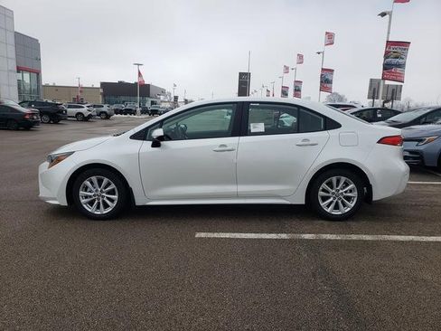 New 2026 Toyota Corolla LE image 9