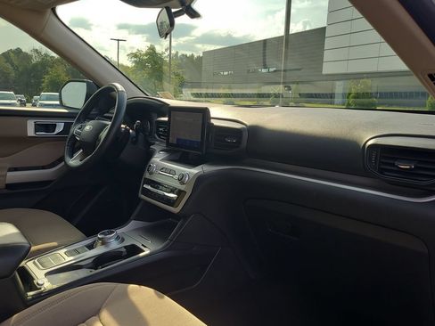 Used 2020 Ford Explorer XLT RWD image 22