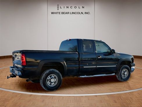 Used 2005 Chevrolet Silverado 2500 LT w/ Snow Plow Prep Package image 5