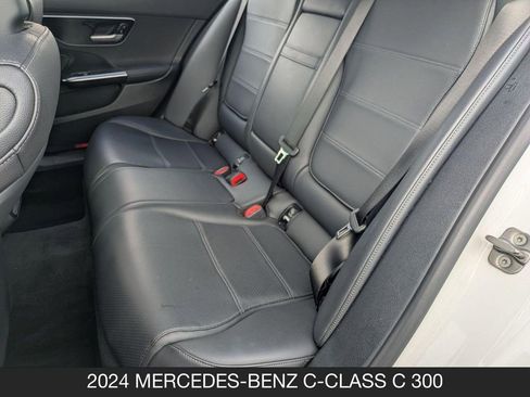 Used 2024 Mercedes-Benz C 300 Sedan image 17