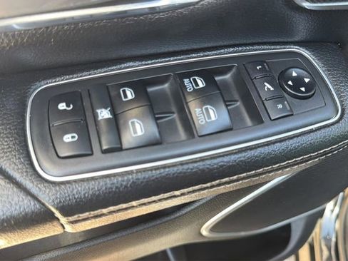 Used 2019 RAM 1500 Laramie image 20