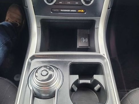 Used 2022 Ford Edge SE w/ Black Appearance Package AWD/4WD image 28