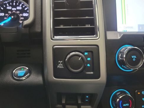 Used 2021 Ford F350 Lariat w/ Tremor Off-Road Package image 14