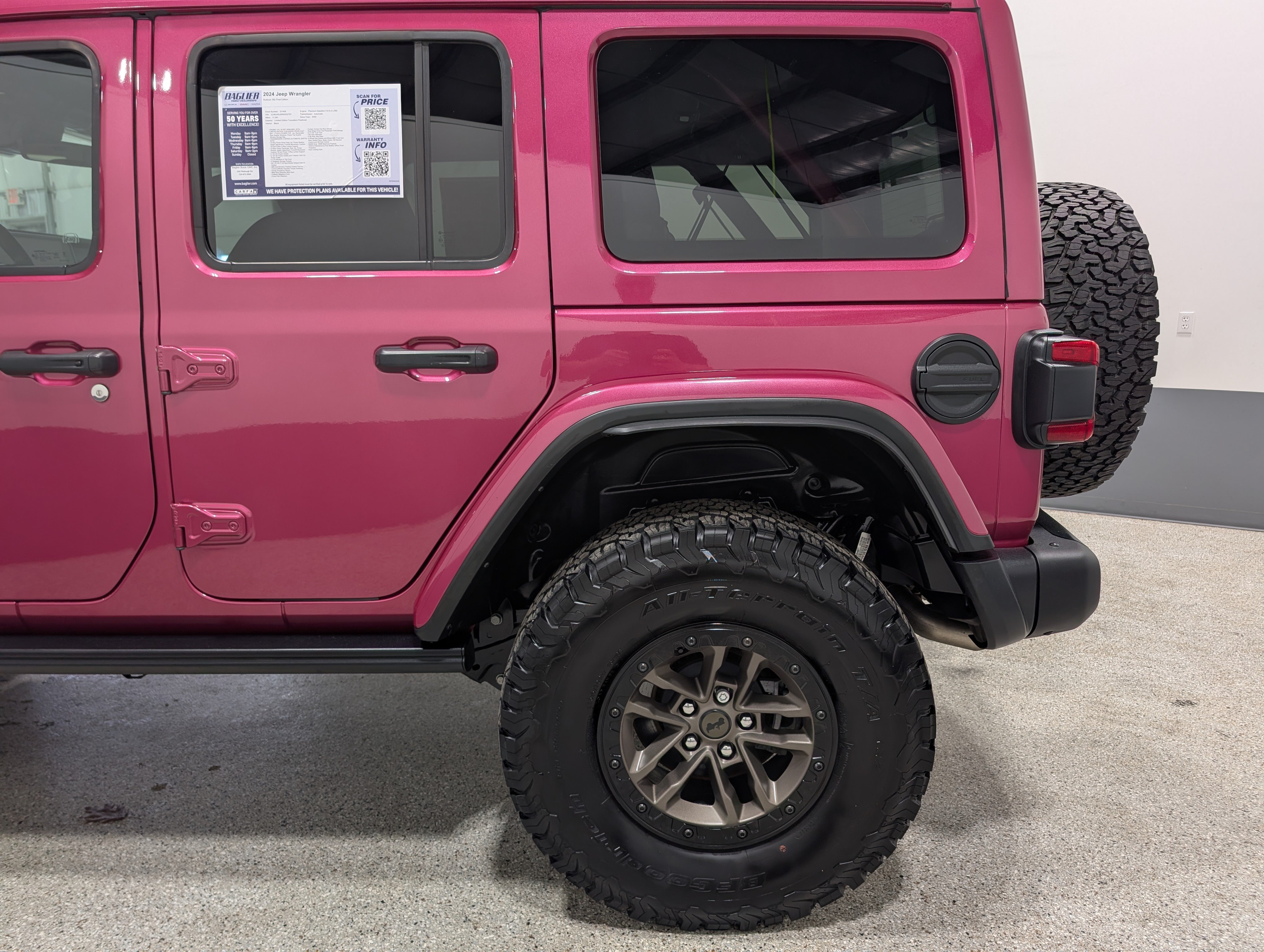 Used 2024 Jeep Wrangler Unlimited Rubicon 392 AWD/4WD image 9