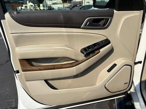 Used 2018 GMC Yukon XL Denali w/ Denali Ultimate Package AWD/4WD image 17