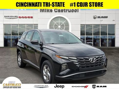 Used 2023 Hyundai Tucson SE AWD/4WD image 1