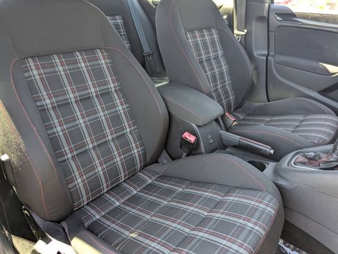 Used 2012 Volkswagen GTI 4-Door FWD image 10