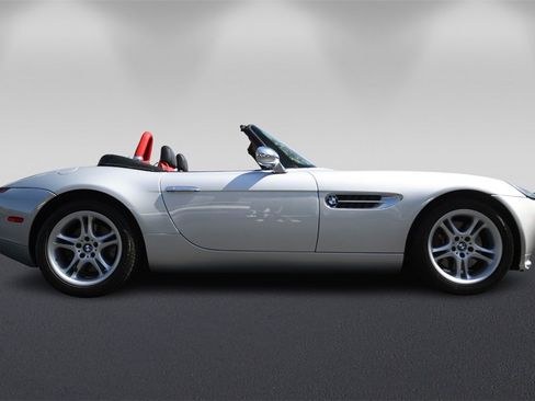 Used 2001 BMW Z8 image 2