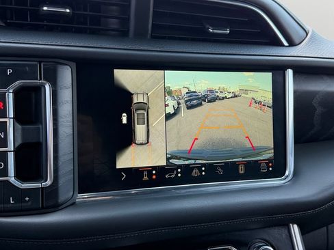 Used 2022 GMC Yukon Denali AWD/4WD image 26