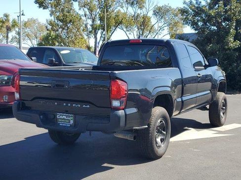 Used 2022 Toyota Tacoma SR RWD image 4