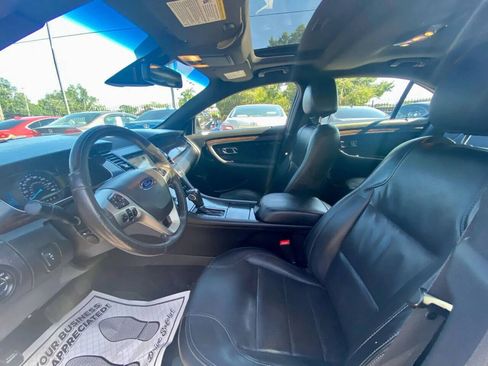 Used 2017 Ford Taurus Limited image 13