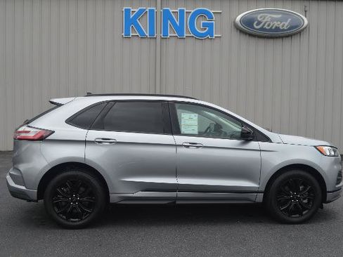 Certified 2024 Ford Edge SE w/ Black Appearance Package AWD/4WD image 1