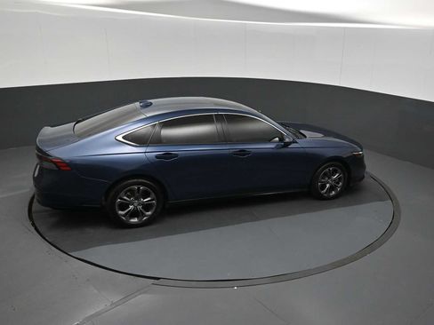 Used 2023 Honda Accord EX-L image 17