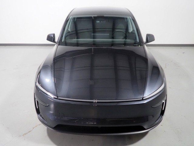 Used 2026 Tesla Model Y Long Range AWD/4WD image 12