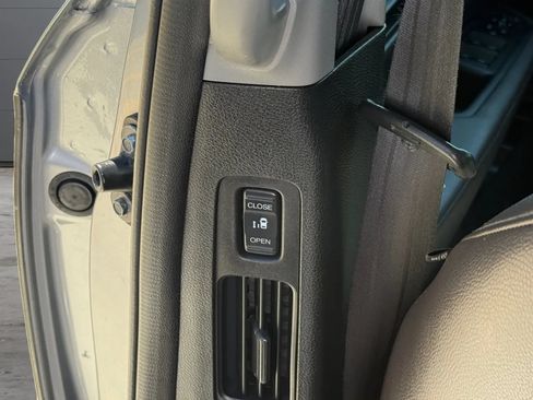 Used 2018 Honda Odyssey EX-L image 20