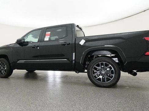 New 2025 Toyota Tundra Platinum AWD/4WD image 22