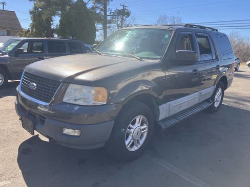 Used 2006 Ford Expedition XLT image 12