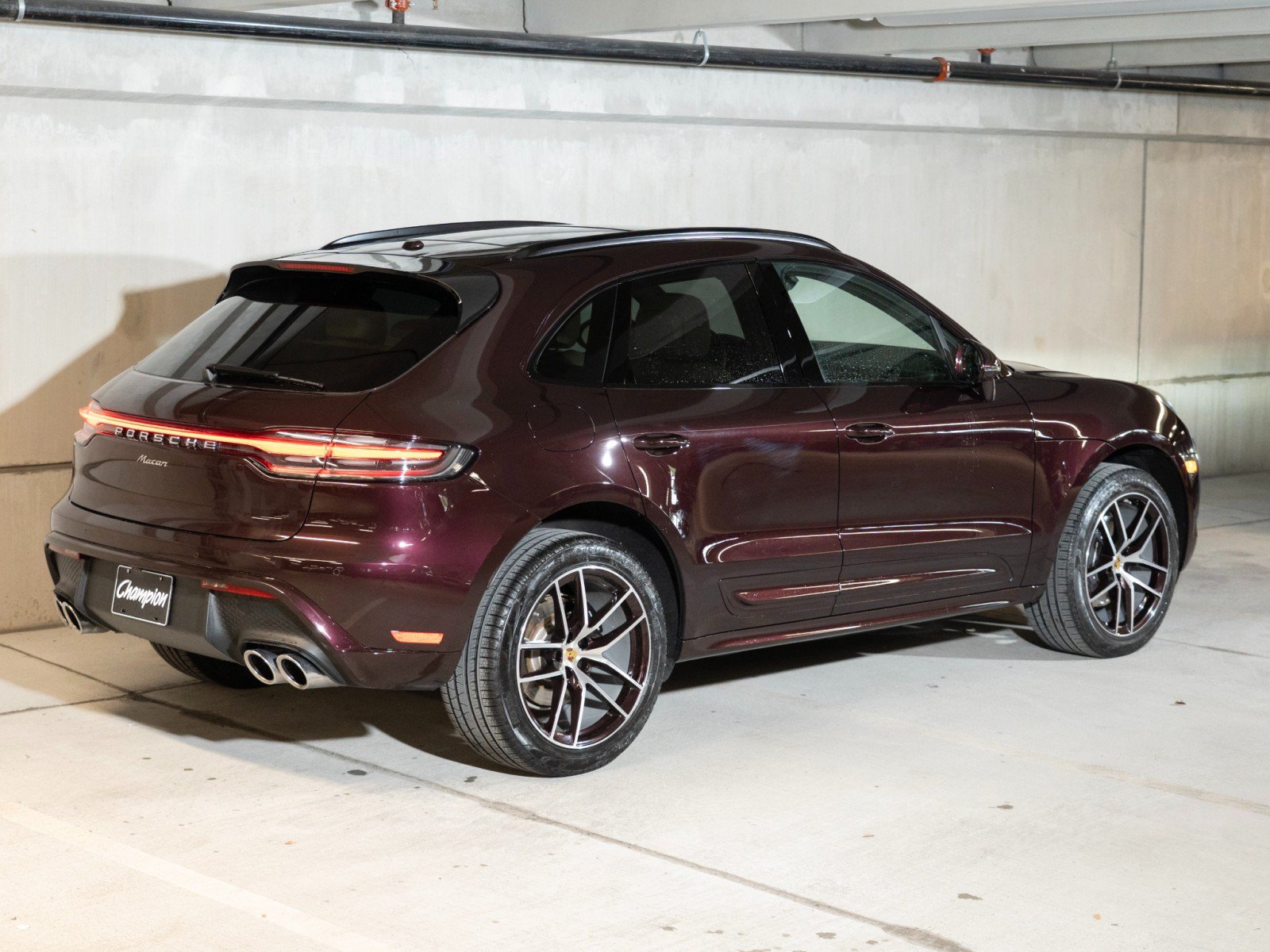 Certified 2026 Porsche Macan AWD/4WD image 9