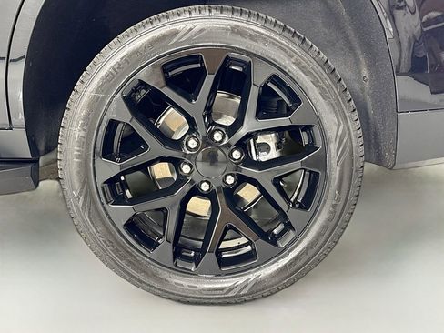 Used 2025 Chevrolet Tahoe LT AWD/4WD image 10