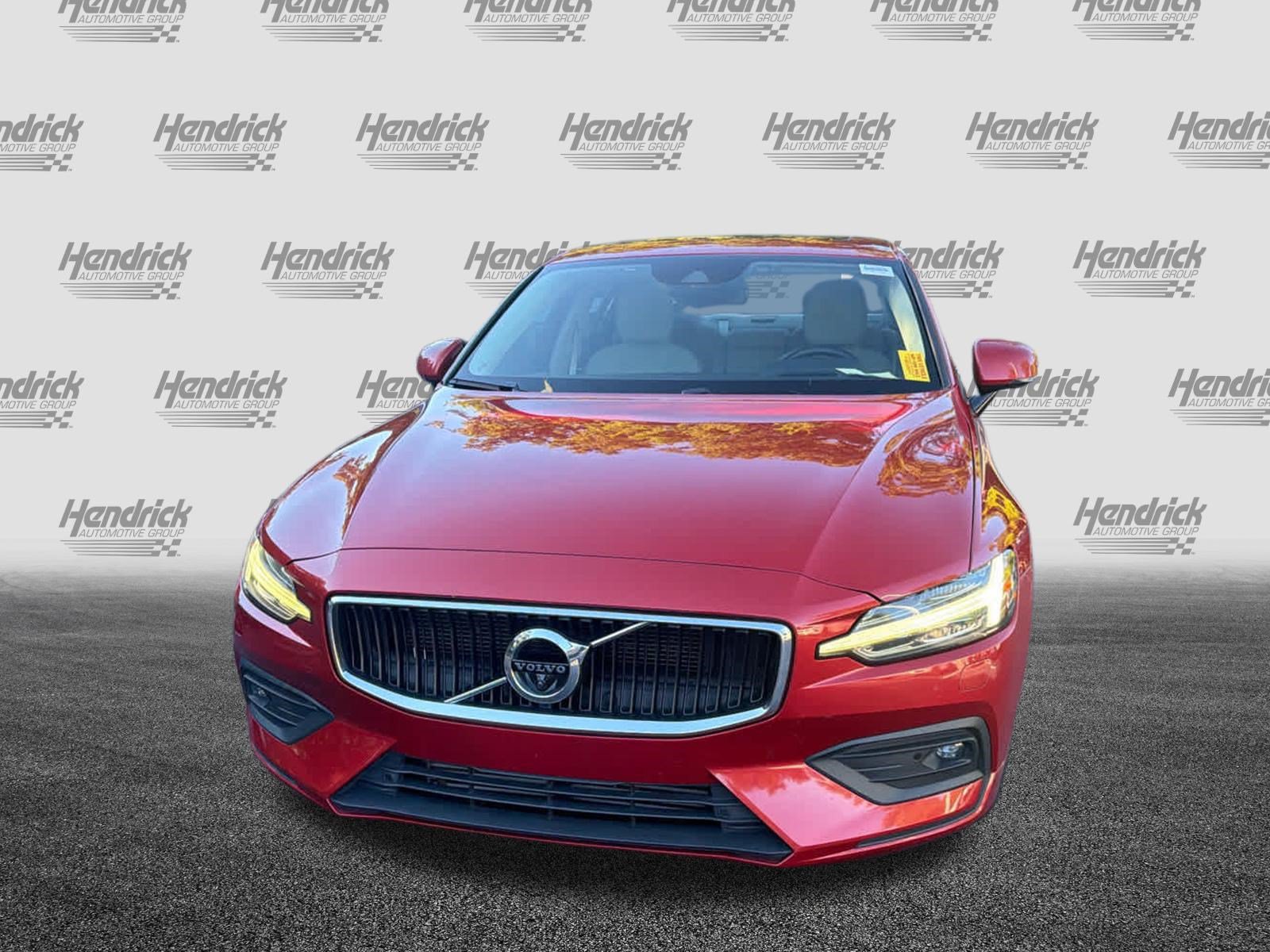 Used 2020 Volvo S60 T5 Momentum FWD image 5