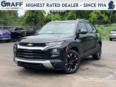 Used 2023 Chevrolet TrailBlazer LT w/ Convenience Package AWD/4WD image 1