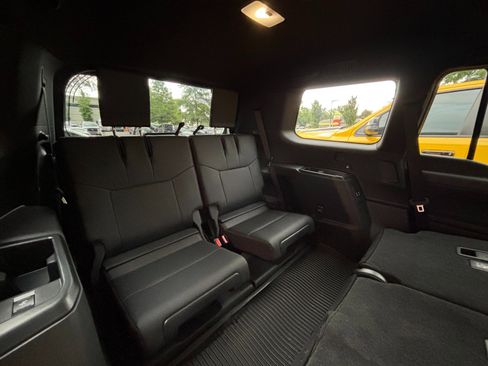 Used 2024 Lexus GX 550 w/ Accessory Package (Z1) AWD/4WD image 42