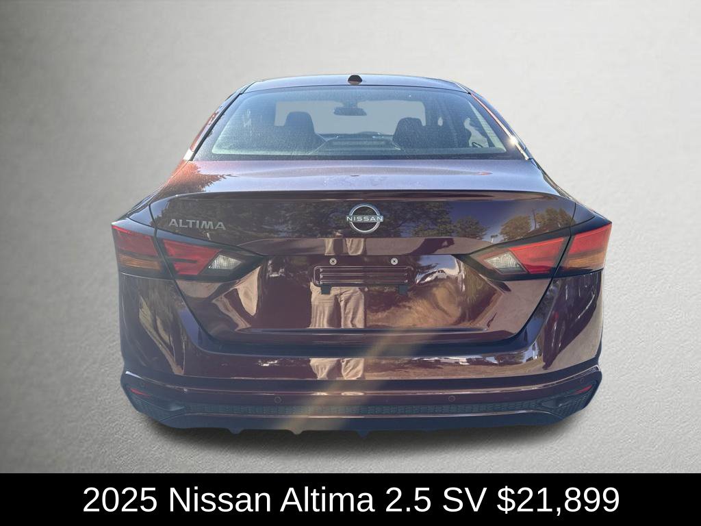 Used 2025 Nissan Altima 2.5 SV FWD image 4