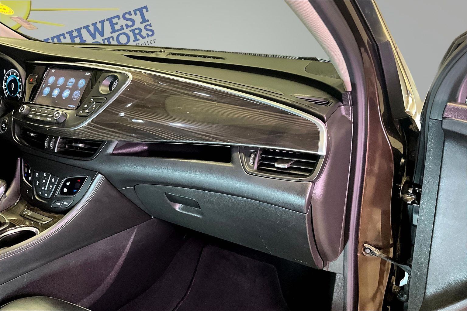 Used 2020 Buick Envision Premium w/ Driver Confidence Package AWD/4WD image 25