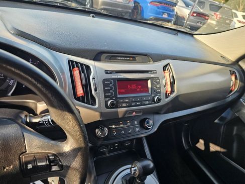 Used 2016 Kia Sportage LX AWD/4WD image 25