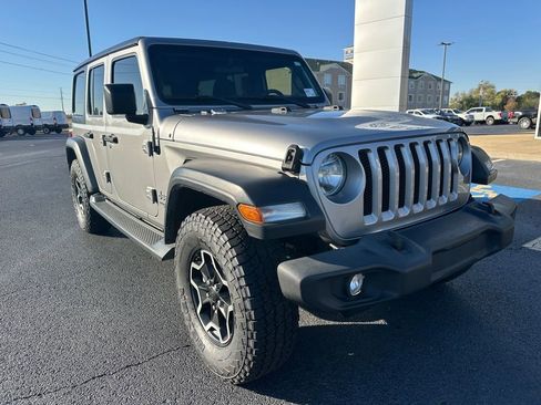 Used 2020 Jeep Wrangler Unlimited Sport S image 2
