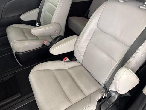 Used 2019 Toyota Sienna Limited Premium FWD image 26