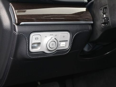 Used 2024 Mercedes-Benz GLE 450 4MATIC image 16