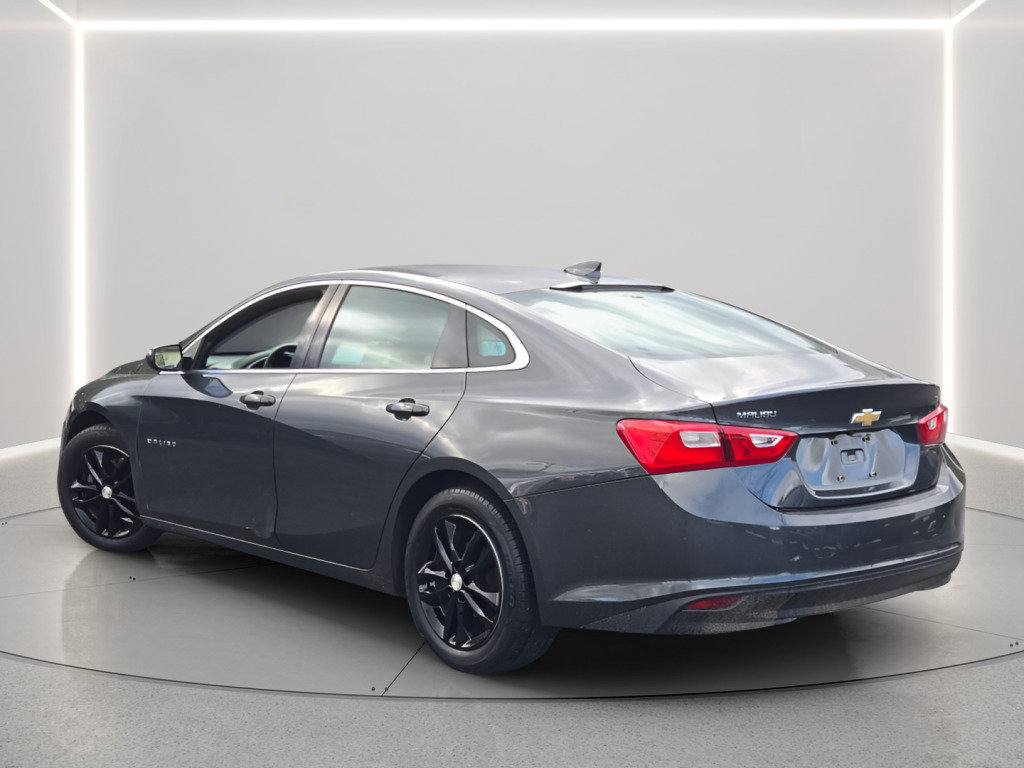 Used 2017 Chevrolet Malibu LT FWD image 17