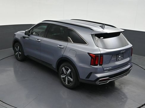 Used 2023 Kia Sorento S FWD image 19