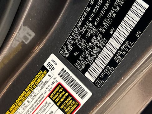 Used 2024 Toyota Sienna XLE image 29