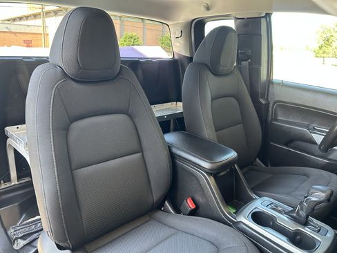 Used 2022 Chevrolet Colorado LT w/ Fleet Safety Package image 12