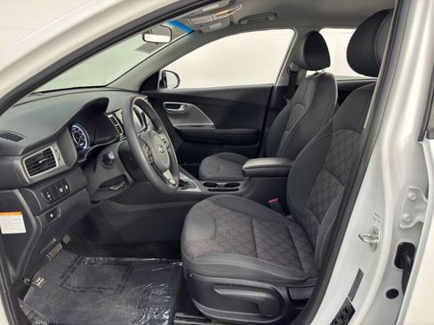 Used 2019 Kia Niro LX image 15
