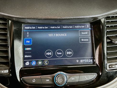 Used 2019 Chevrolet Trax LT w/ LT Convenience Package FWD image 19