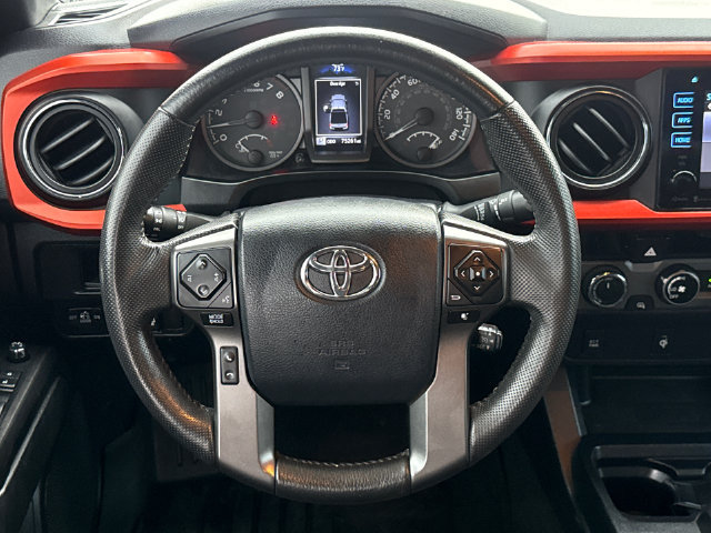 Used 2017 Toyota Tacoma TRD Off-Road AWD/4WD image 15