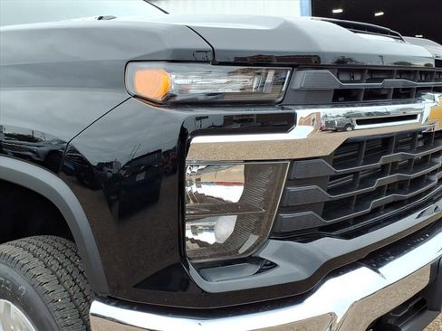New 2026 Chevrolet Silverado 2500 LT w/ Leather Package image 8