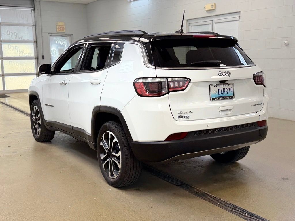 Used 2024 Jeep Compass Limited AWD/4WD image 7