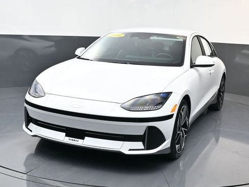 Used 2024 Hyundai Ioniq 6 SEL image 7