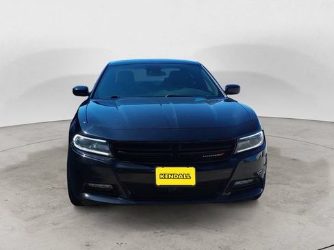 Used 2016 Dodge Charger SXT w/ AWD Premium Group image 2