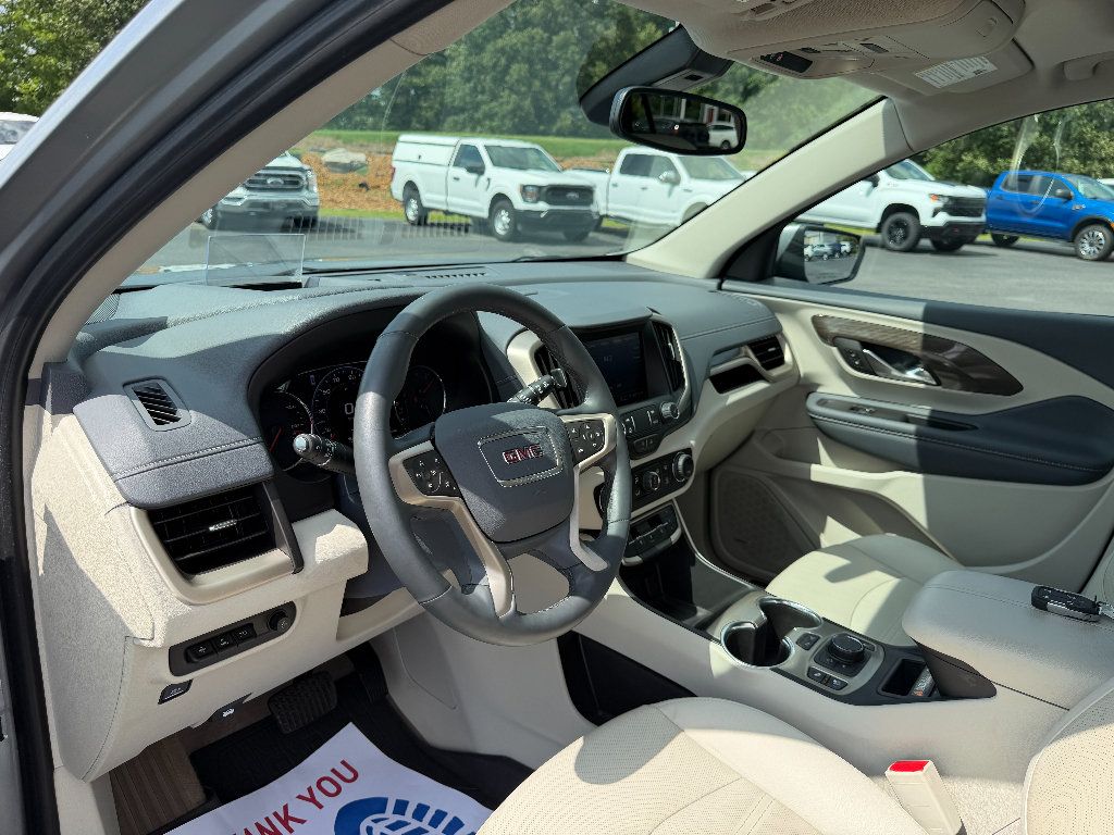 Used 2024 GMC Terrain Denali w/ Denali Premium Package AWD/4WD image 40