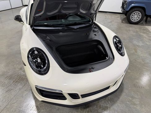 Used 2019 Porsche 911 Carrera 4 GTS image 44