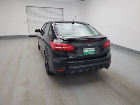 Used 2015 Ford Focus SE w/ SE Sport Package FWD image 6