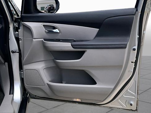 Used 2014 Honda Odyssey EX-L image 20
